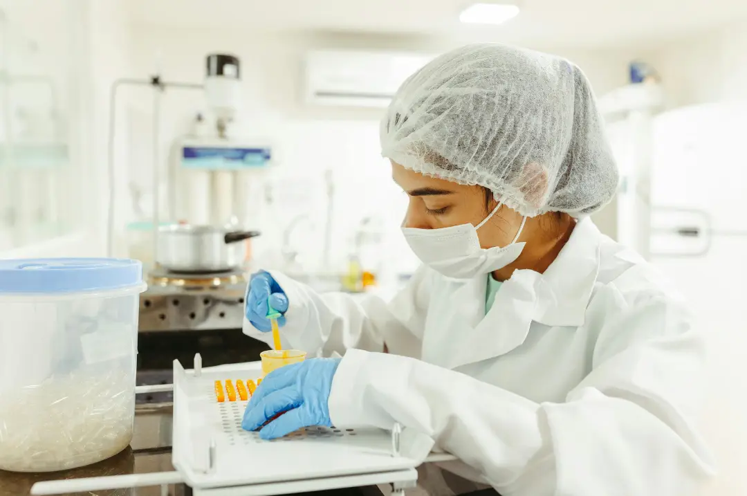 Laboratuvar İşlemleri hizmetinin resmi.